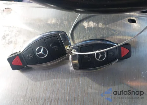 2015 Mercedes-Benz Glk 350 z USA, uszkodzony, nr VIN WDCGG5HB0FG425595